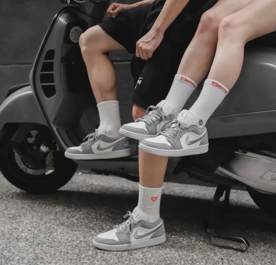 NIKE Air Jordan 1 light steel grey女鞋轉售-1