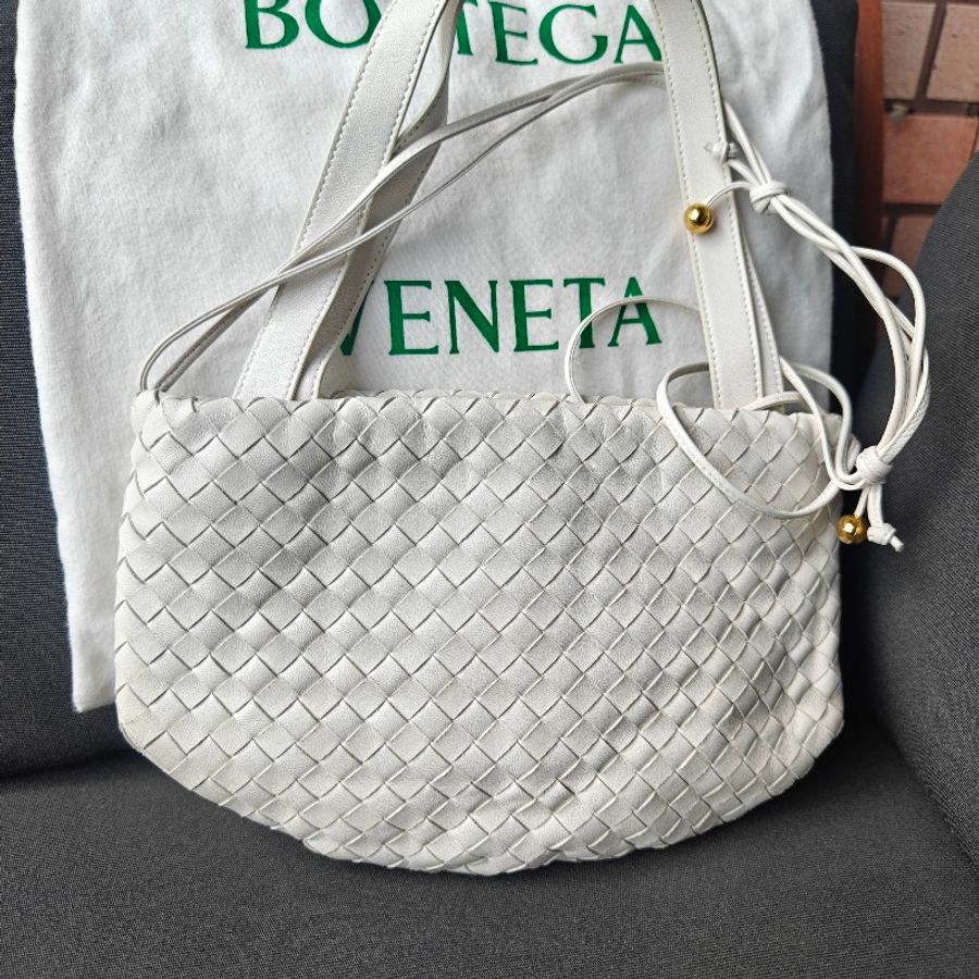 Bottega Veneta BV 編織 手提包 經典 扭結 白色 小燈泡 編織 兩用 肩揹包 斜揹包 雲朵包 空氣包-4