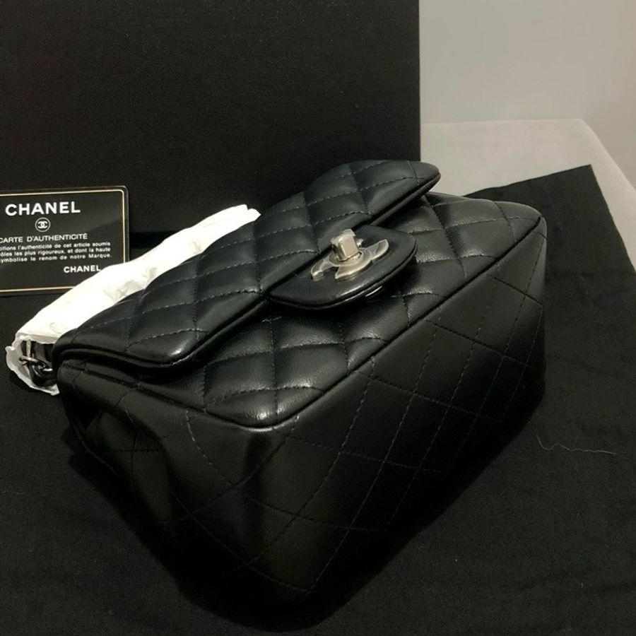 Chanel Lambskin 方胖銀扣-4