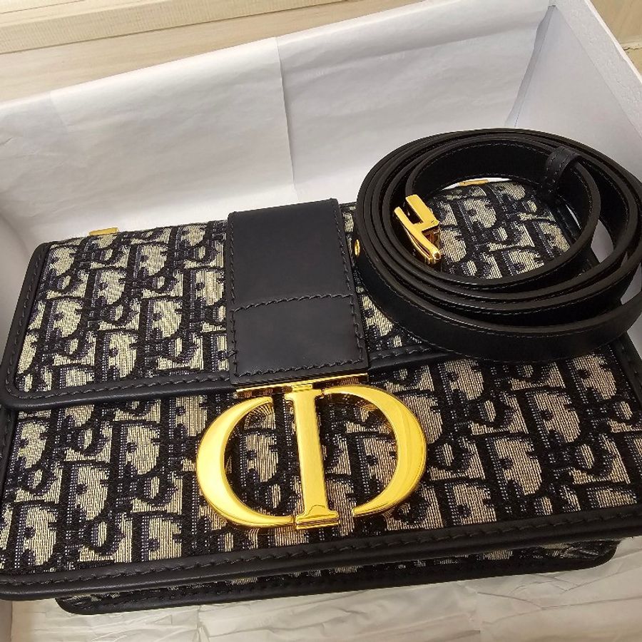 Dior Montaigne 30-2
