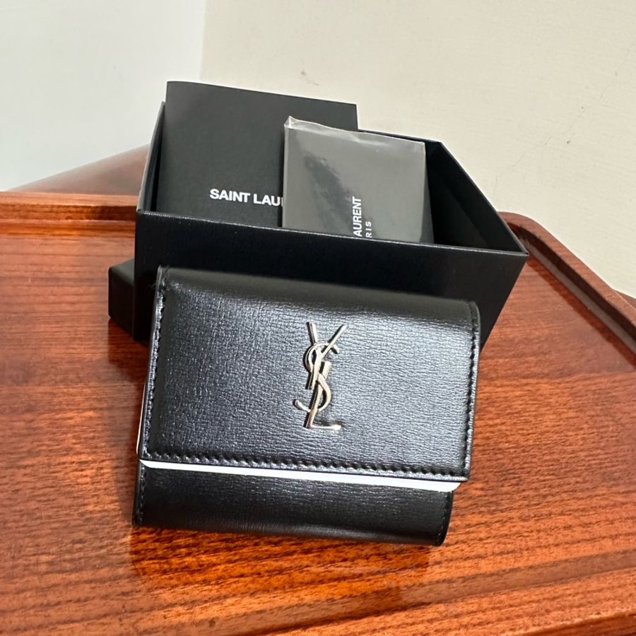 YSL黑色小牛皮短夾-5