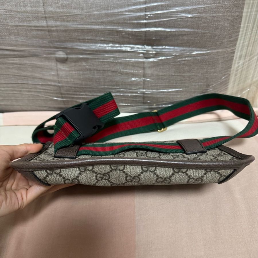 GUCCI虎頭腰包-12