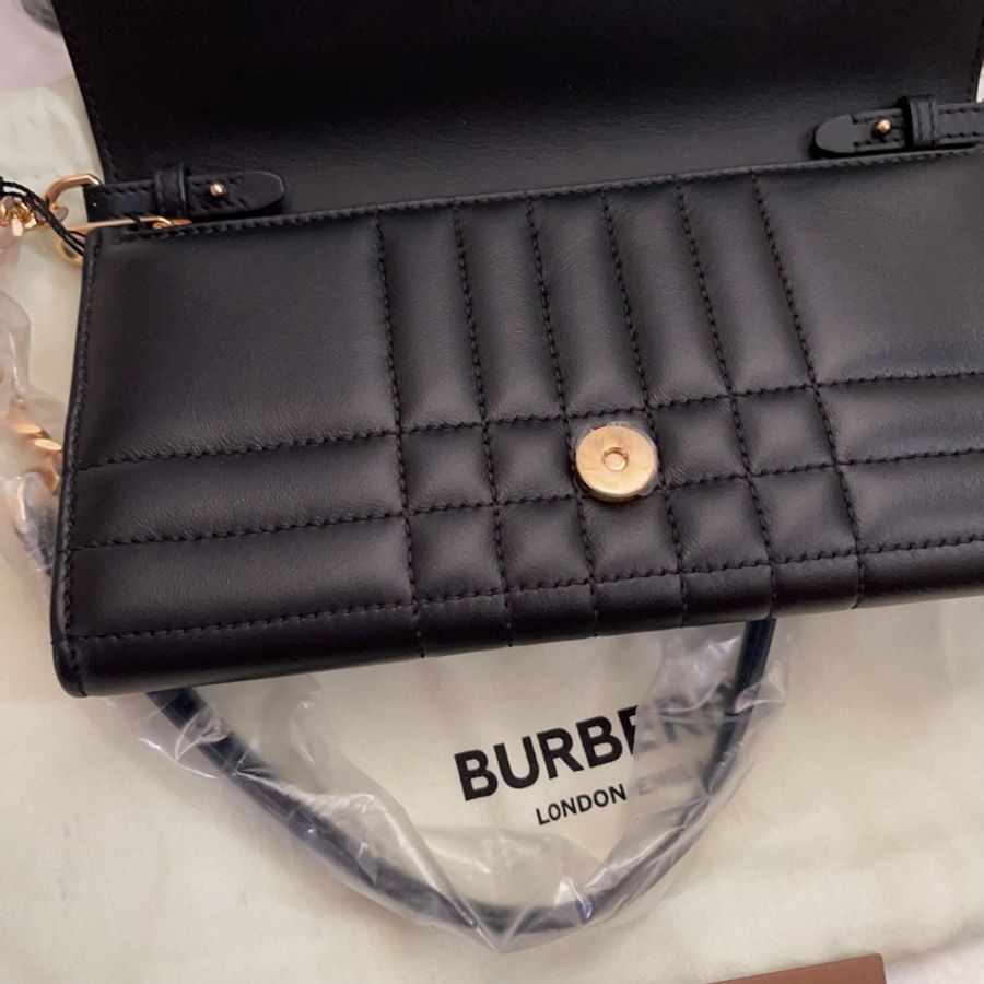 Burberry lola chain wallet/woc 小羊皮鏈條斜背包 黑 金標-2