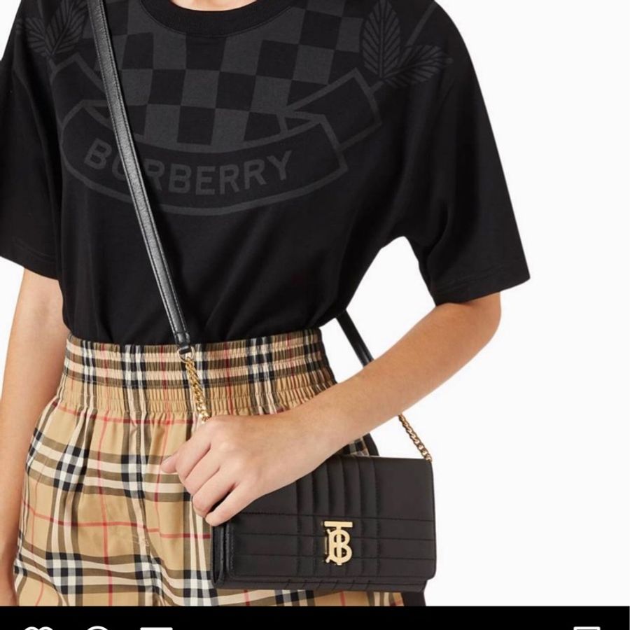 Burberry lola chain wallet/woc 小羊皮鏈條斜背包 黑 金標-8
