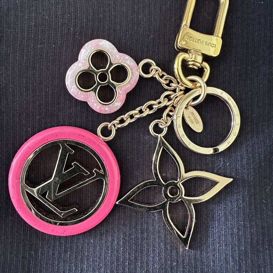 Louis Vuitton 鑰匙扣兼手袋吊飾-1