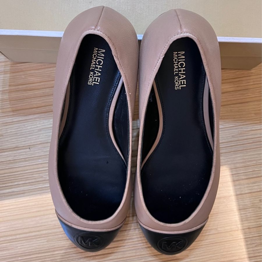 Michael Kors 雙色平底鞋-4