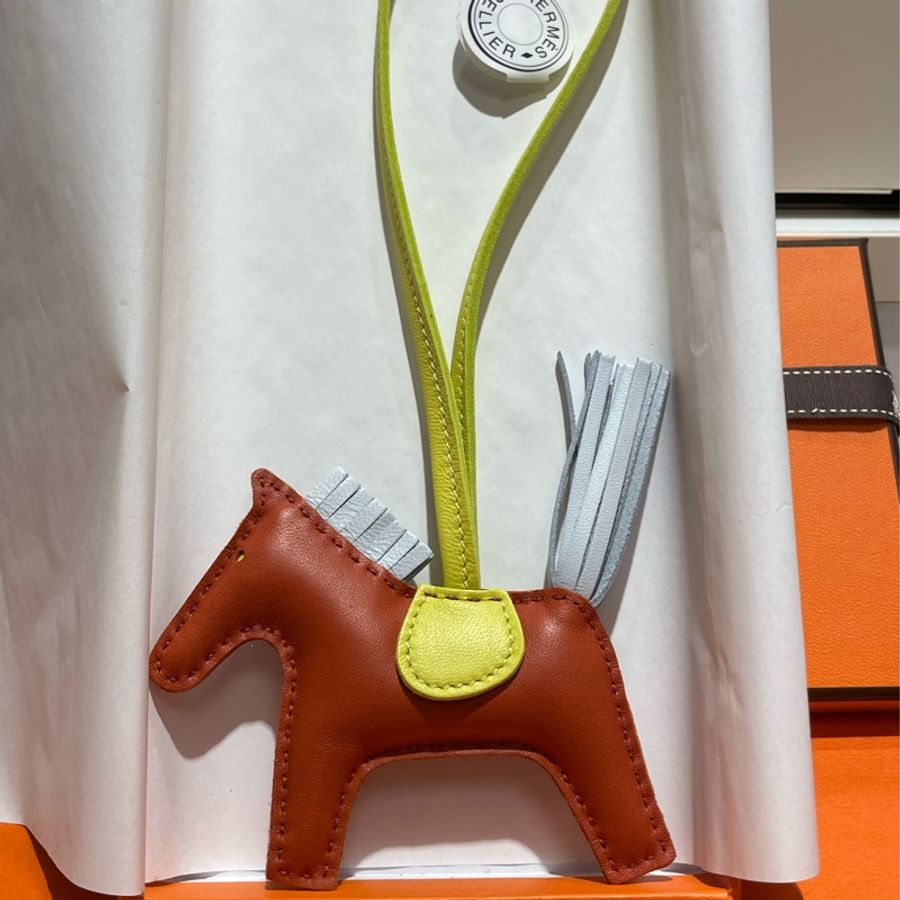 全新Hermes Rodeo PM吊飾-小馬 紅玉髓/輕霧藍/萊姆黃-1