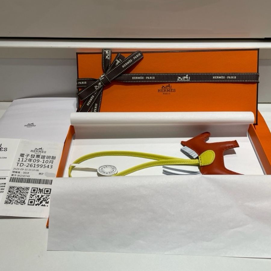 全新Hermes Rodeo PM吊飾-小馬 紅玉髓/輕霧藍/萊姆黃-2