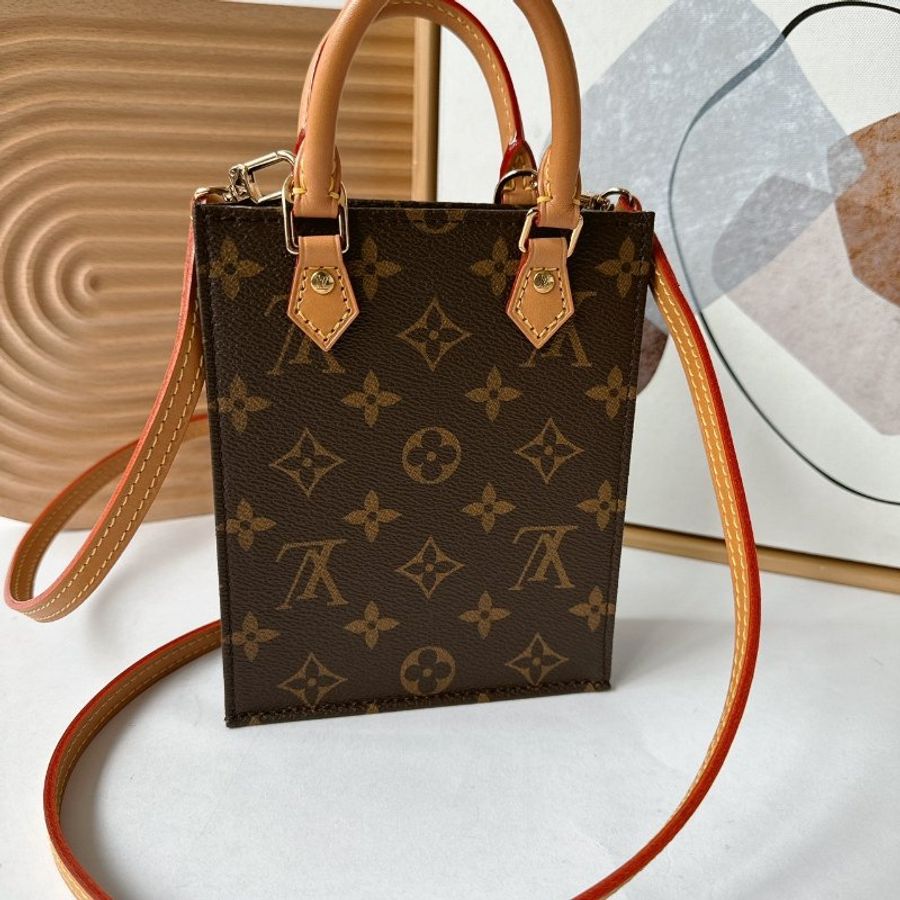 Louis Vuitton Monogram Petit Sac Plat 迷你二用琴譜包 M81295-1