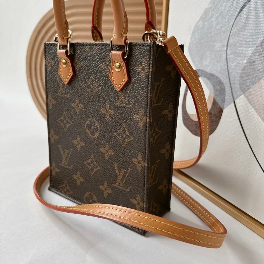 Louis Vuitton Monogram Petit Sac Plat 迷你二用琴譜包 M81295-2