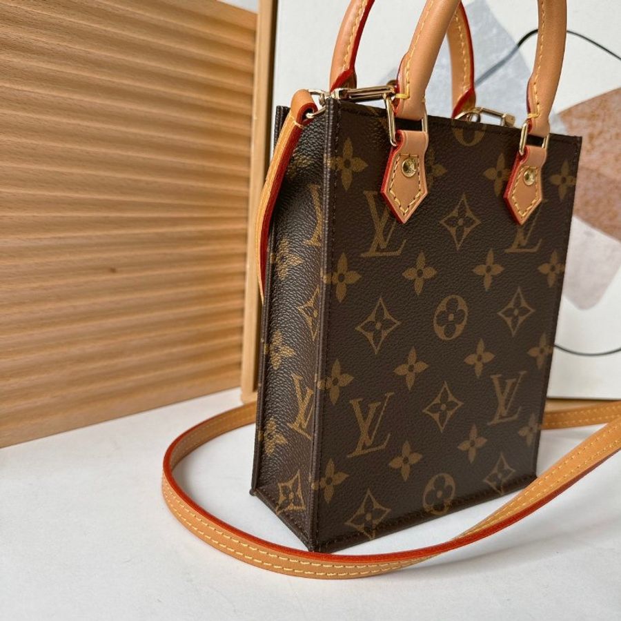 Louis Vuitton Monogram Petit Sac Plat 迷你二用琴譜包 M81295-3