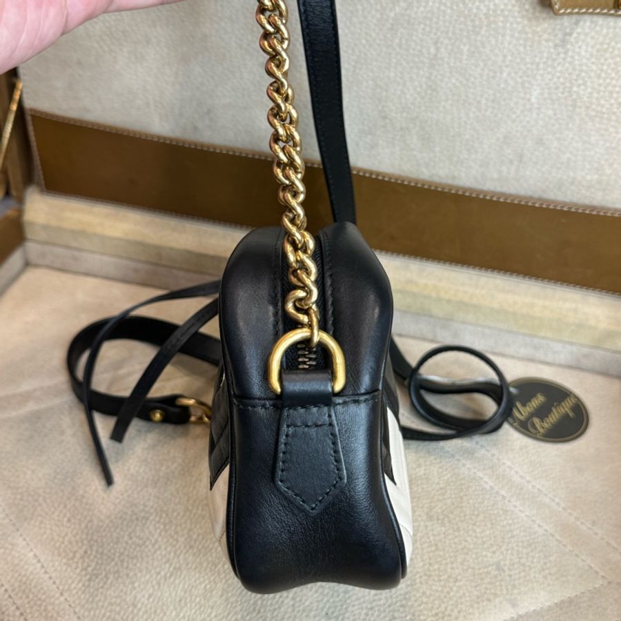 GUCCI Marmont 黑白拼色相機鍊包18cm🖤🤍個性爆表-14