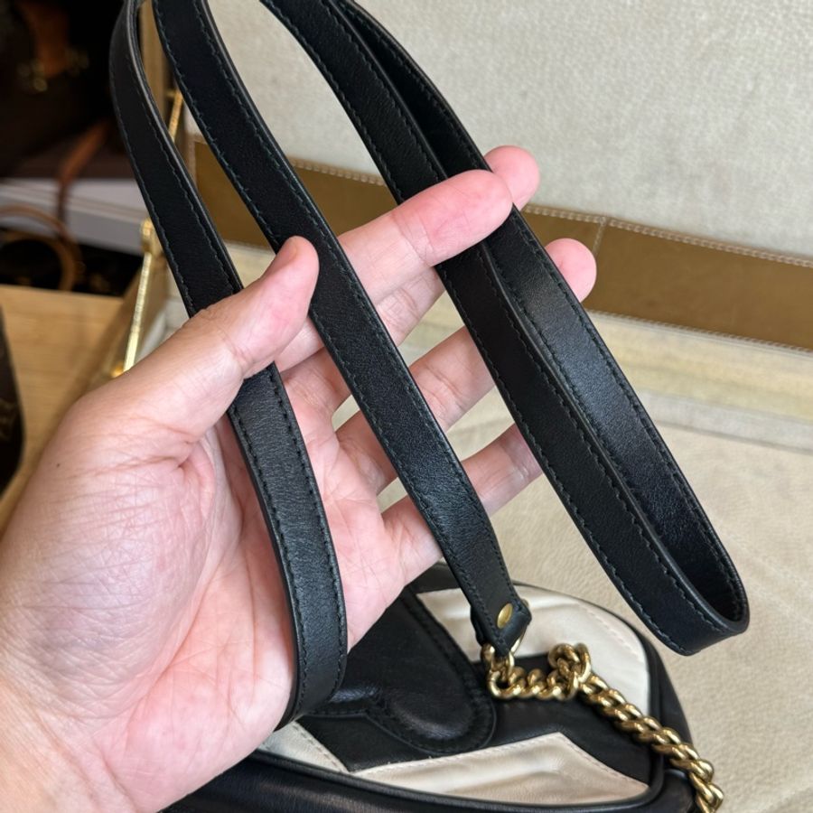 GUCCI Marmont 黑白拼色相機鍊包18cm🖤🤍個性爆表-15
