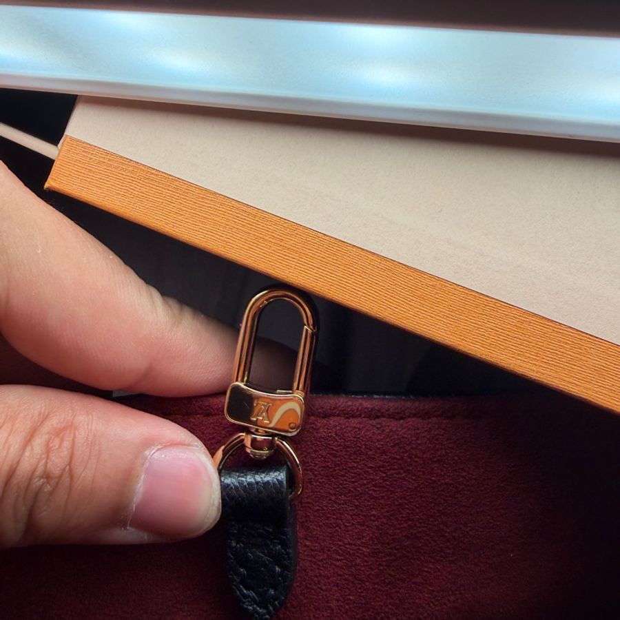 Louis Vuitton ONTHEGO PM 黑米色 耐髒不染色 LV-8