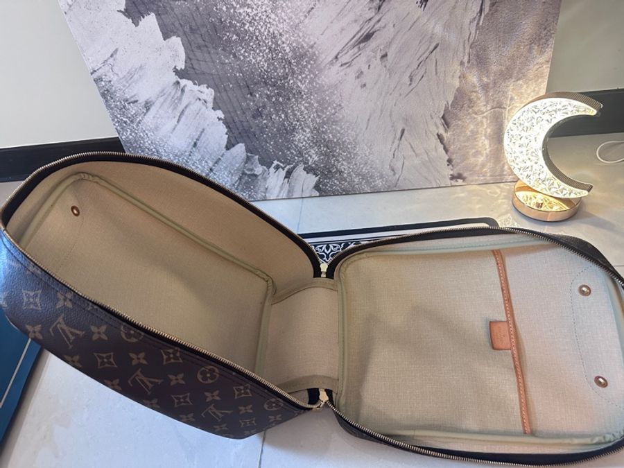 Louis Vuitton Excursion Tote, M41450, Monogram-23