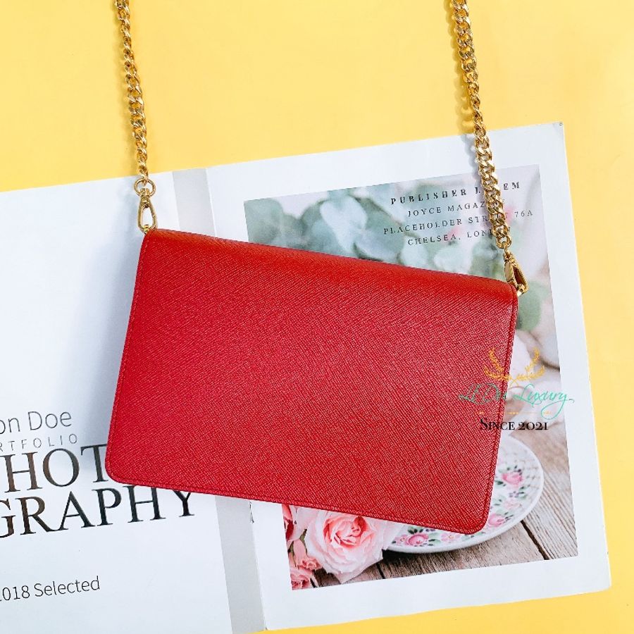 PRADA 1BP012 紅色Saffiano牛皮金鍊磁釦式WOC-3