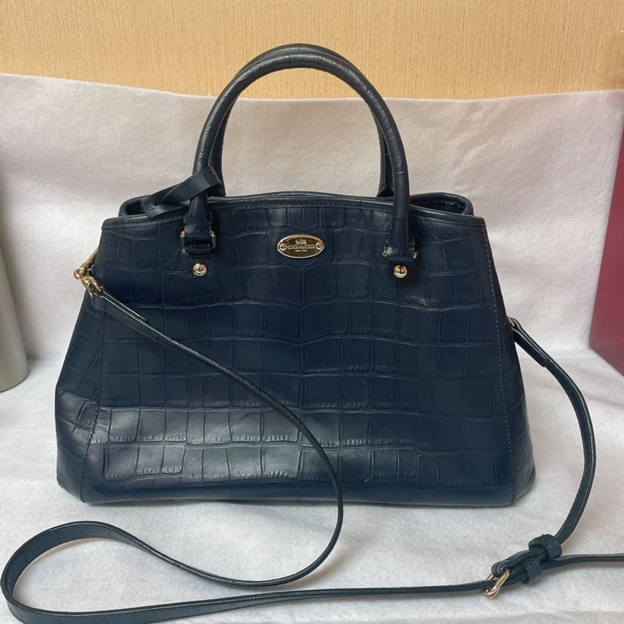 Coach 鱷魚皮紋路 肩背包 斜背包-16