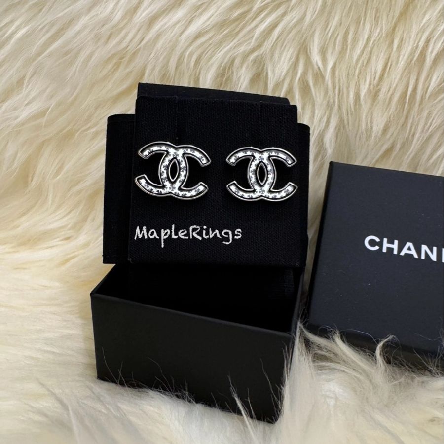 Chanel 全新 黑幸運草 針式耳環 氣質低調 01-2