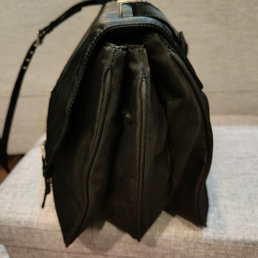 ㊣✨PRADA✨(附防塵袋)普拉達 黑色 掀蓋式 輕量 帆布 郵差包 風琴包 肩背包 斜背包 /二手包/二手精品/保證正品🌳二手樹屋🌳-2