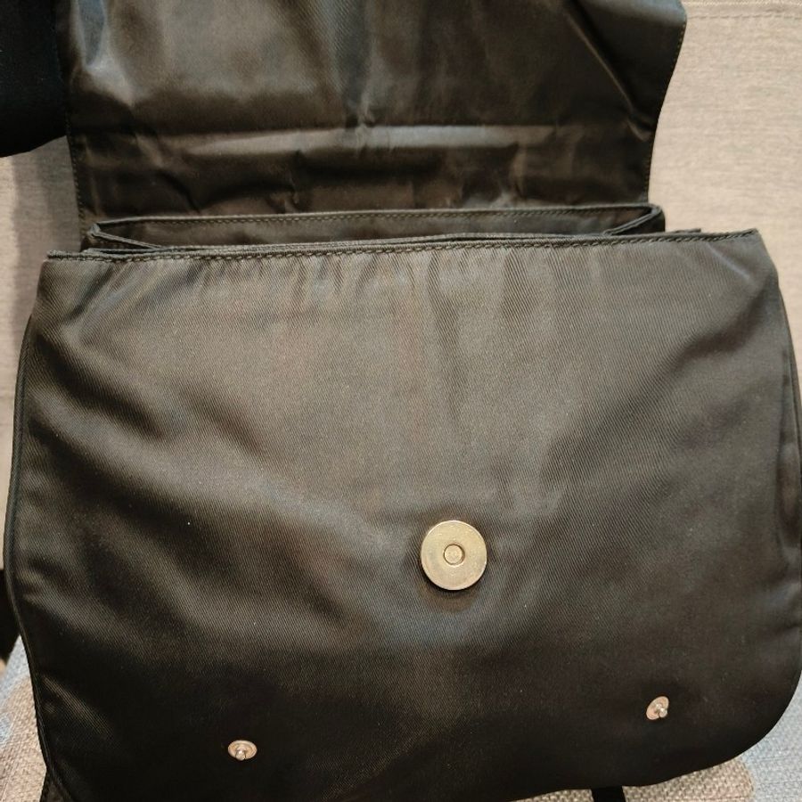 ㊣✨PRADA✨(附防塵袋)普拉達 黑色 掀蓋式 輕量 帆布 郵差包 風琴包 肩背包 斜背包 /二手包/二手精品/保證正品🌳二手樹屋🌳-39