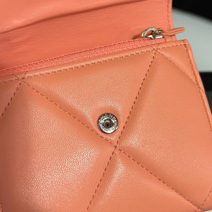 Chanel 19 wallet 3摺珊瑚粉色銀包 2023晶片版-4