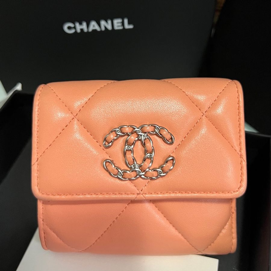 Chanel 19 wallet 3摺珊瑚粉色銀包 2023晶片版-5