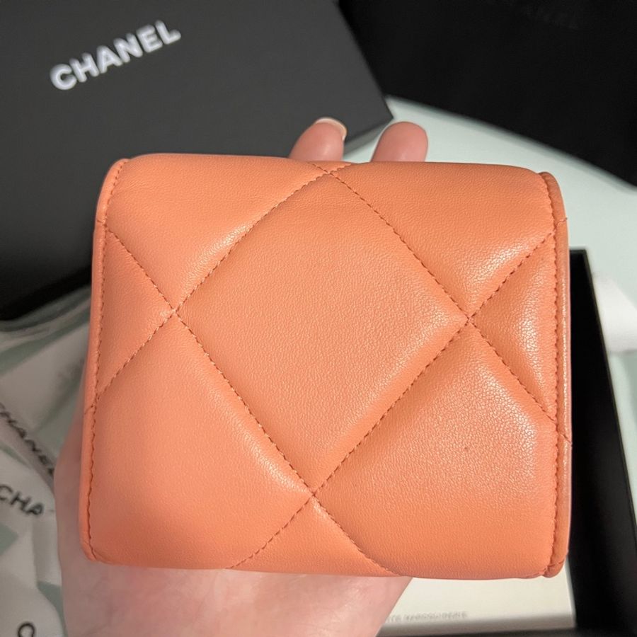Chanel 19 wallet 3摺珊瑚粉色銀包 2023晶片版-20