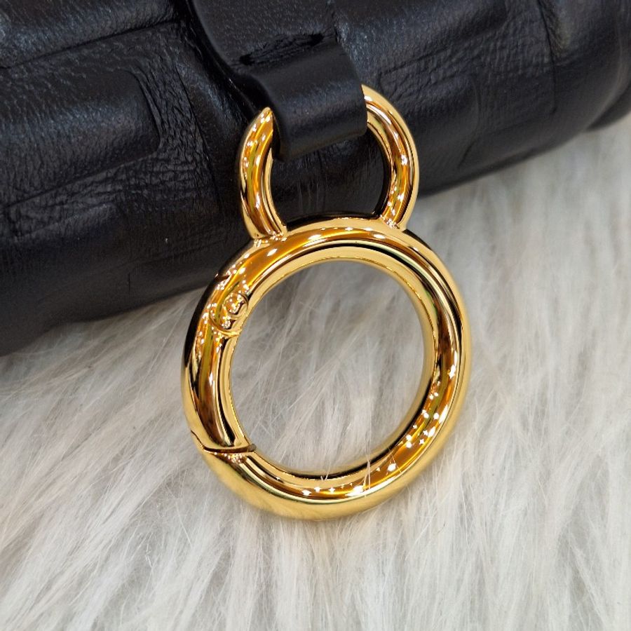 FENDI 7AR844 MINI Baguette 黑色納帕皮超迷你法棍 金鍊 鑰匙小廢包-21