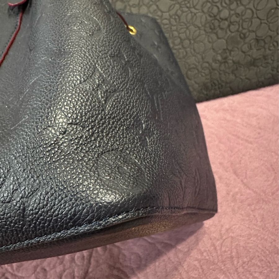 LOUIS VUITTON MM 深藍色壓紋水桶包-9
