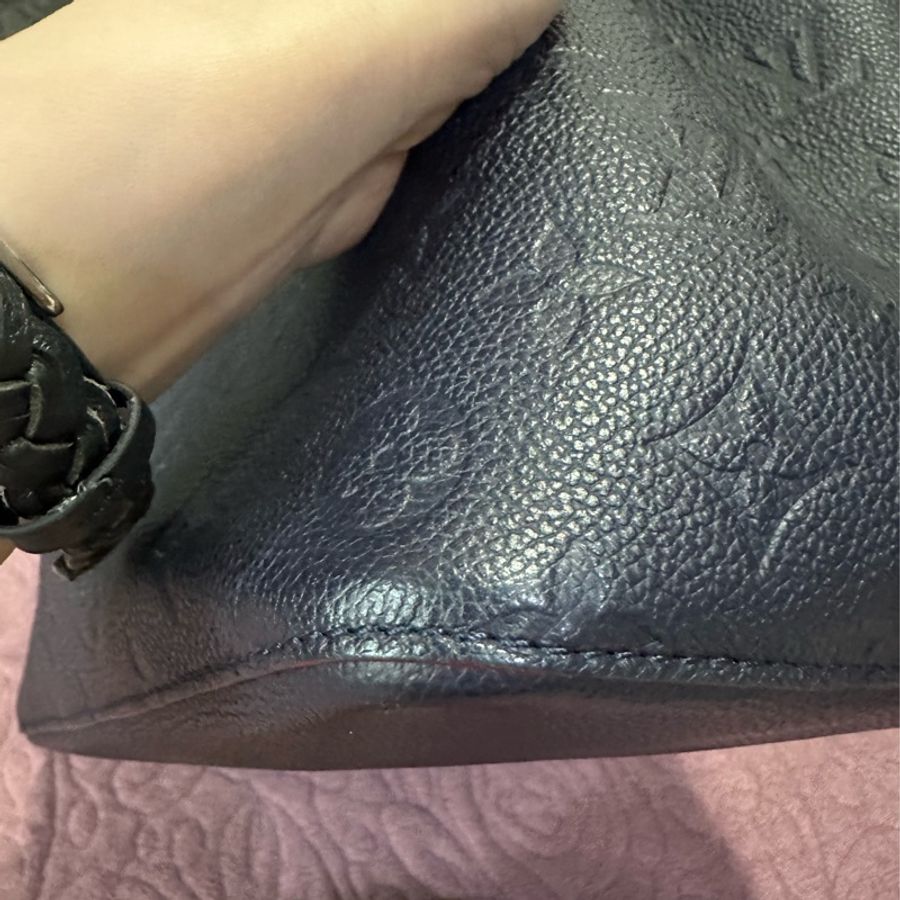 LOUIS VUITTON MM 深藍色壓紋水桶包-10