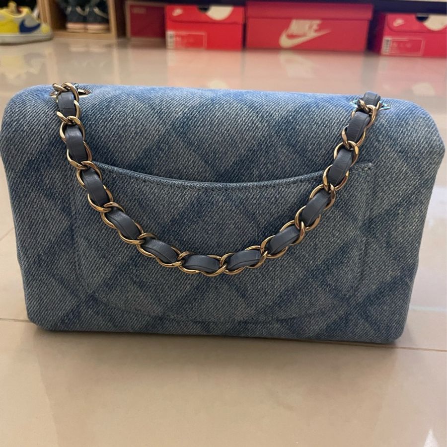 Chanel淺色牛仔 Mini CF 20公分-1