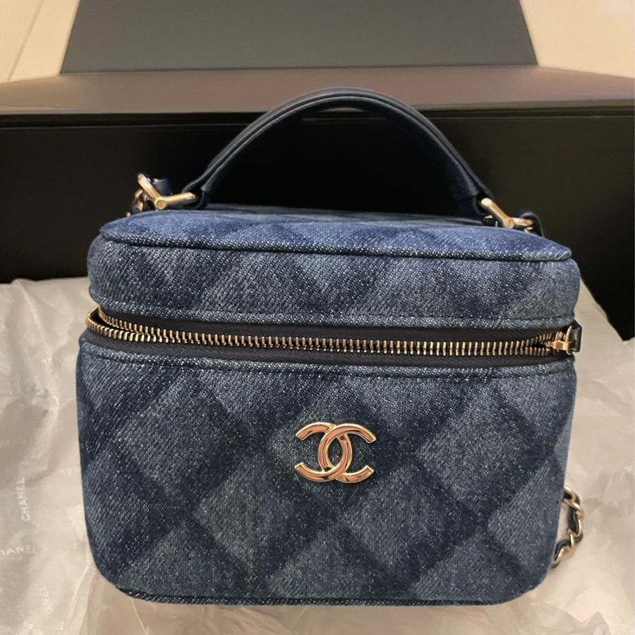 Chanel深色牛仔化妝方盒-0
