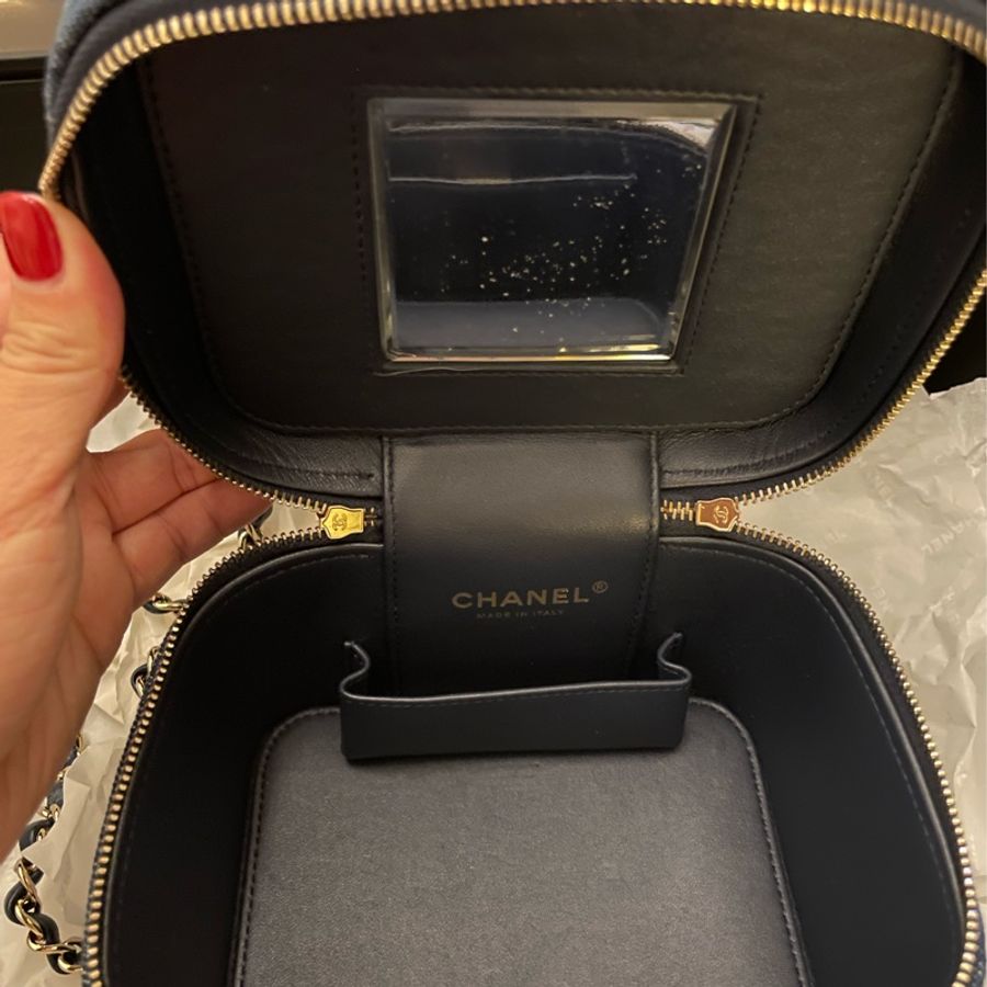 Chanel深色牛仔化妝方盒-6