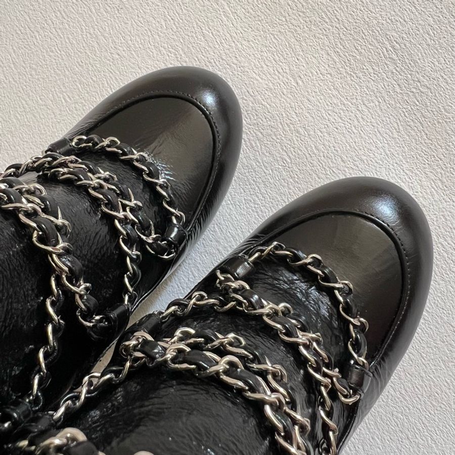 全新 清貨再減 CHANEL Black 皮穿錬-3