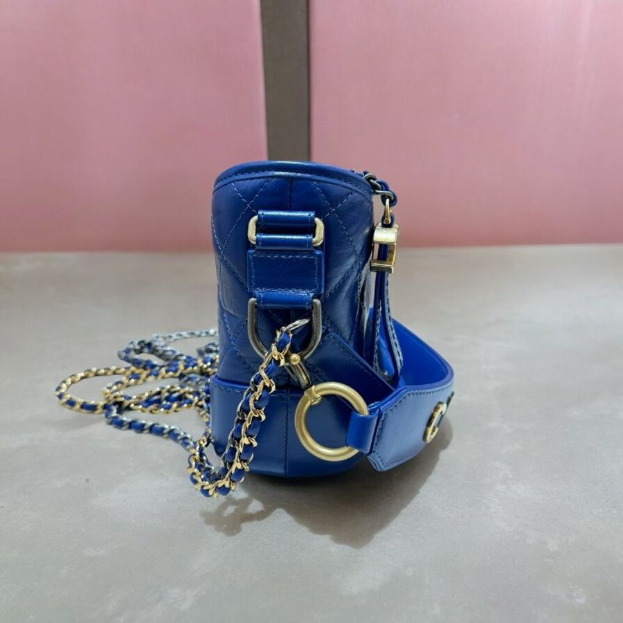 CHANEL 立體提把藍色流浪包-2