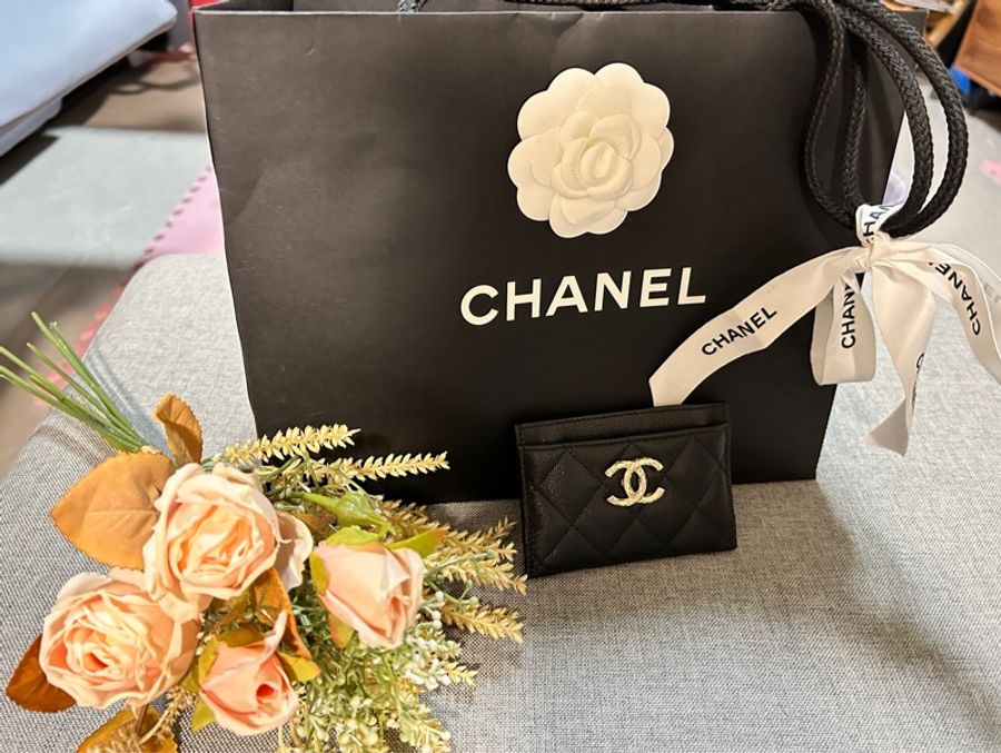 🌹CHANEL 香奈兒🌹經典品牌LOGO菱格粒紋牛皮萬用卡夾黑色-0