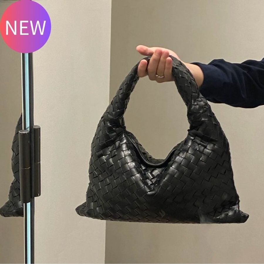 Bottega Veneta 796262 小款皮革 Hop 編織包 黑色《2024秋冬季度★全新商品 》-0