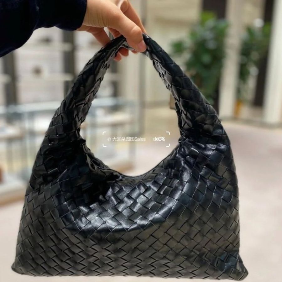 Bottega Veneta 796262 小款皮革 Hop 編織包 黑色《2024秋冬季度★全新商品 》-5