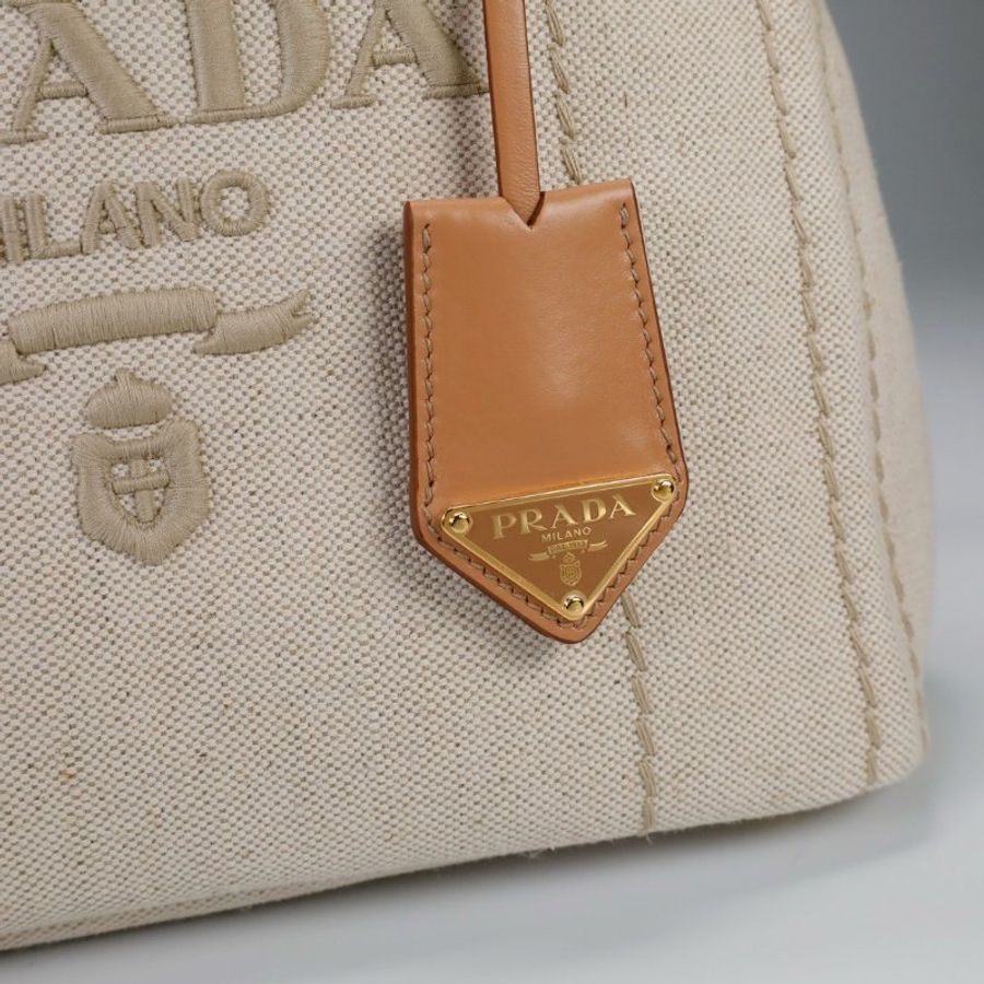 "限時降價 夏季折扣"-Prada 1BG464 標誌刺繡帆布托特包 自然米色《2024季度★全新商品 》-11