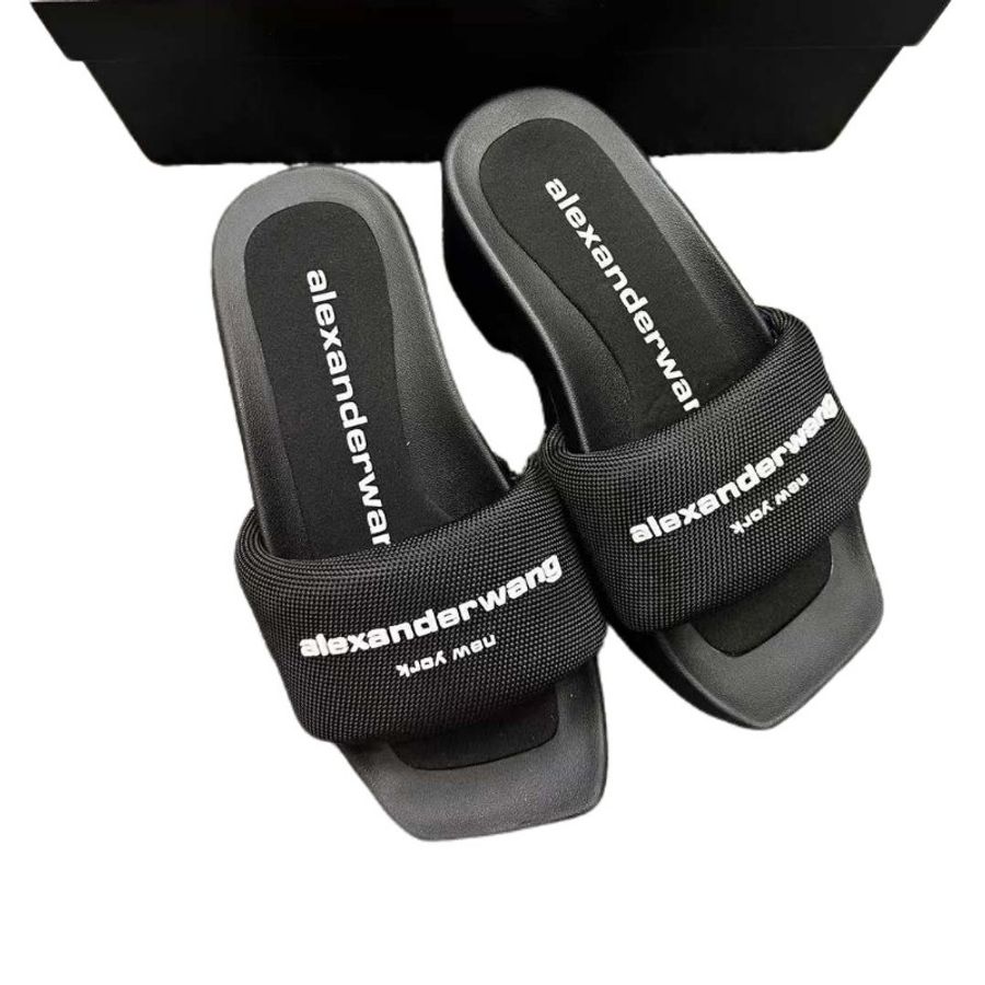 Alexander Wang 女士黑色厚底拖鞋 (37碼)-0