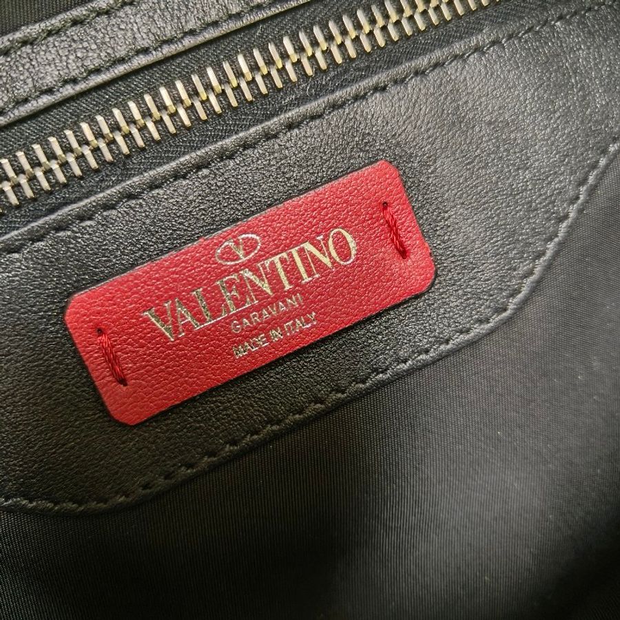 🌺盛夏折扣🌺快閃一週甜價至7/20‼️【8成新】㊣✨Valentino Garavani✨范倫鐵諾 黑色 鉚釘 印字 腰包 胸包/二手包/保證正品🌳二手樹屋🌳-33