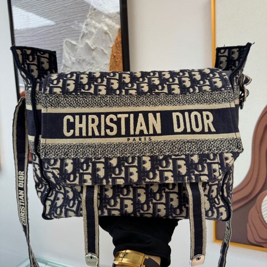 Dior Oblique系列 老花camp 刺綉信封郵差包🖤-0