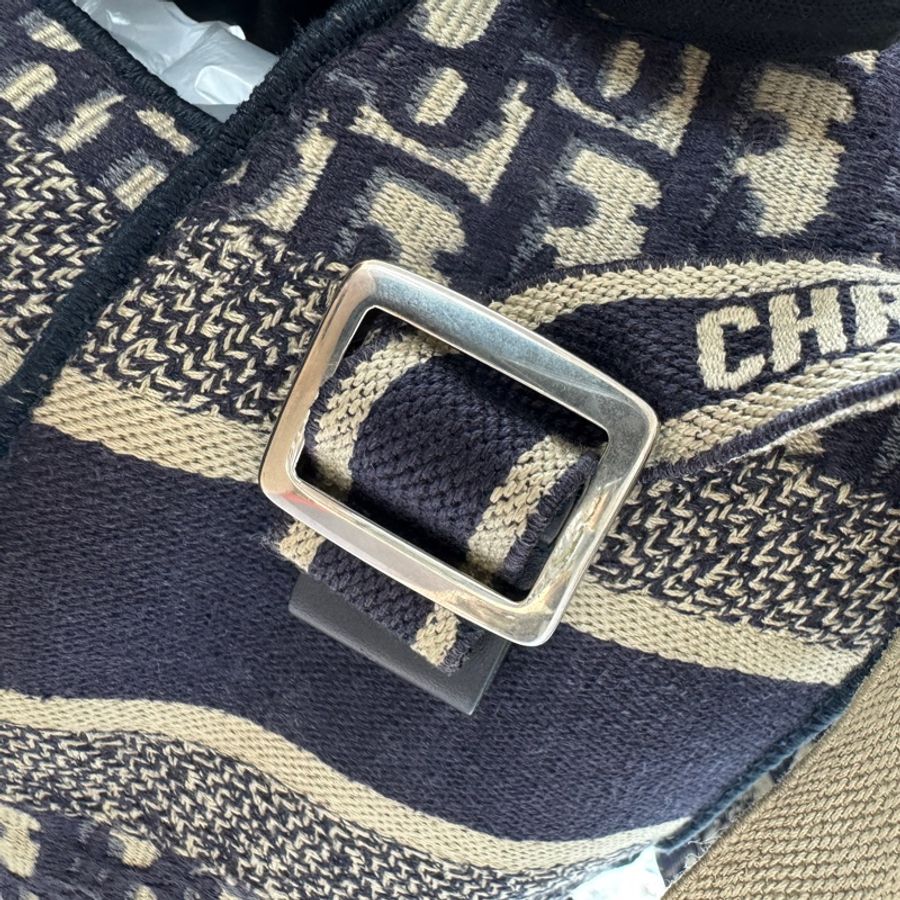 Dior Oblique系列 老花camp 刺綉信封郵差包🖤-12