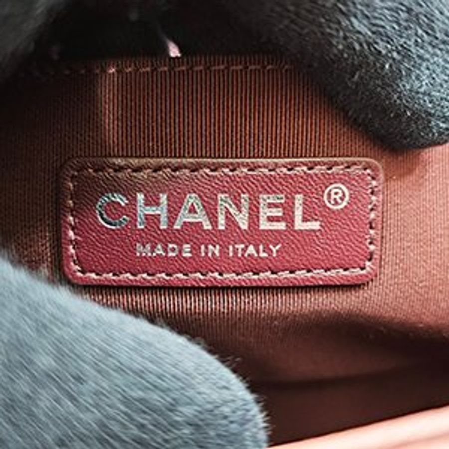 CHANEL藕粉色牛皮拼漆皮復古銀錬BOY CHANEL 二用包 25CM A67086-6