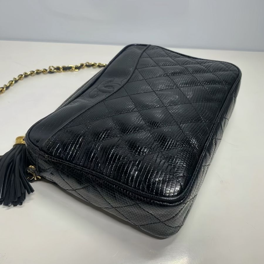 Chanel vintage 蜥蜴皮相機包-7