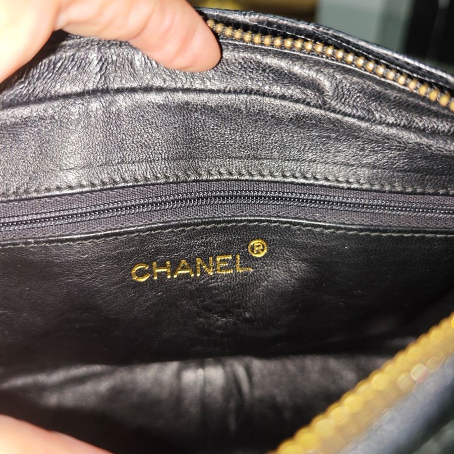 Chanel vintage 蜥蜴皮相機包-39