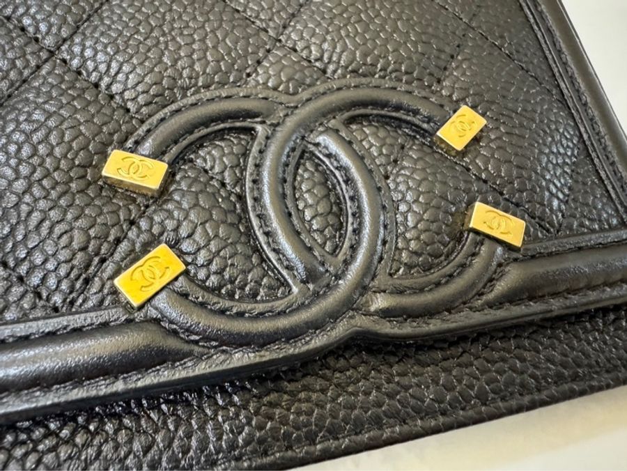 Chanel filigree vanity系列 卡片夾～黑色-17