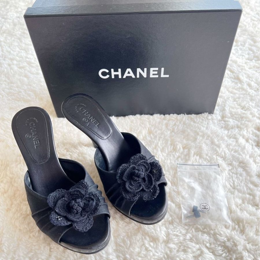 [3.3折］CHANEL 香奈兒黑蕾絲山茶花涼鞋 36.5號-0