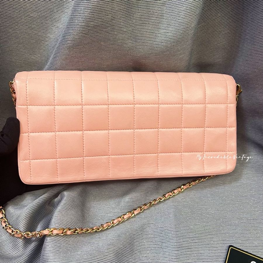 Chanel 粉紅色冰格腋下包-2