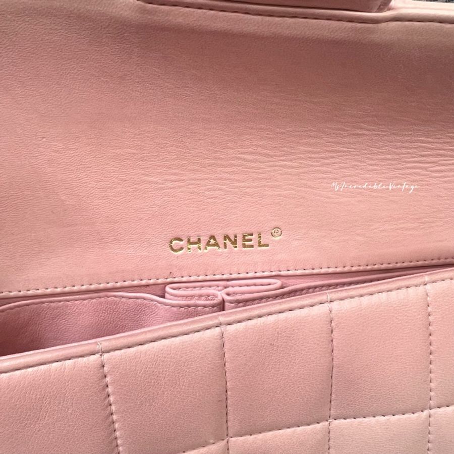 Chanel 粉紅色冰格腋下包-24